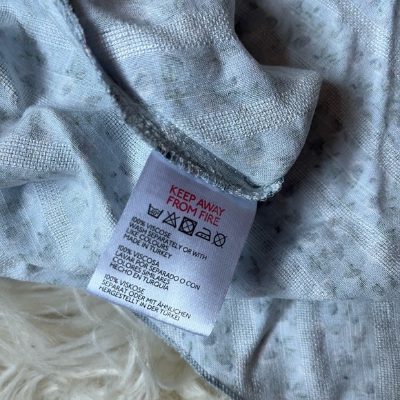 NWT Urban Outfitters Ella Side Slit Midi Skirt - Picture 7 of 7